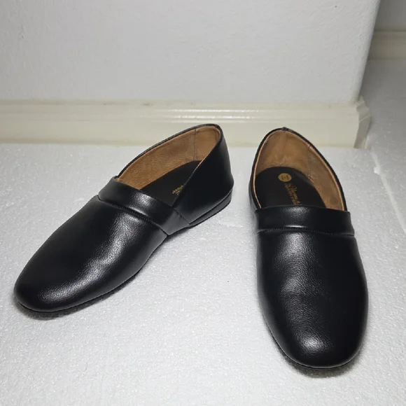 The Vermont Country Store | Men's Leather Slippers | 12M - Picture 1 of 5